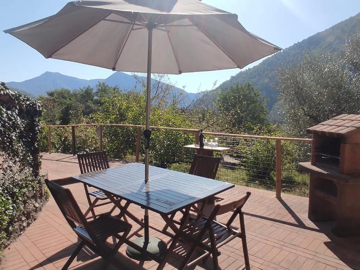 Dom wakacyjny Traditional Tuscan Farmhouse Lucca District - Sleeps 6 Diecimo